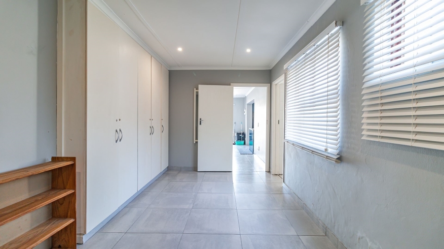 To Let commercial Property for Rent in Newton Park Eastern Cape